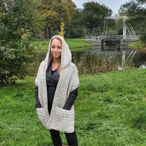 US & NL Crochet Pattern Cozy Hooded Pocket Shawl by Annah Haakt Perfect ...