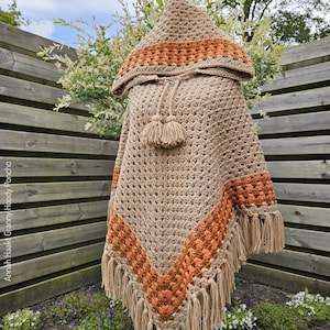 US & NL Crochet Pattern Granny Hoody Poncho by Annah Haakt