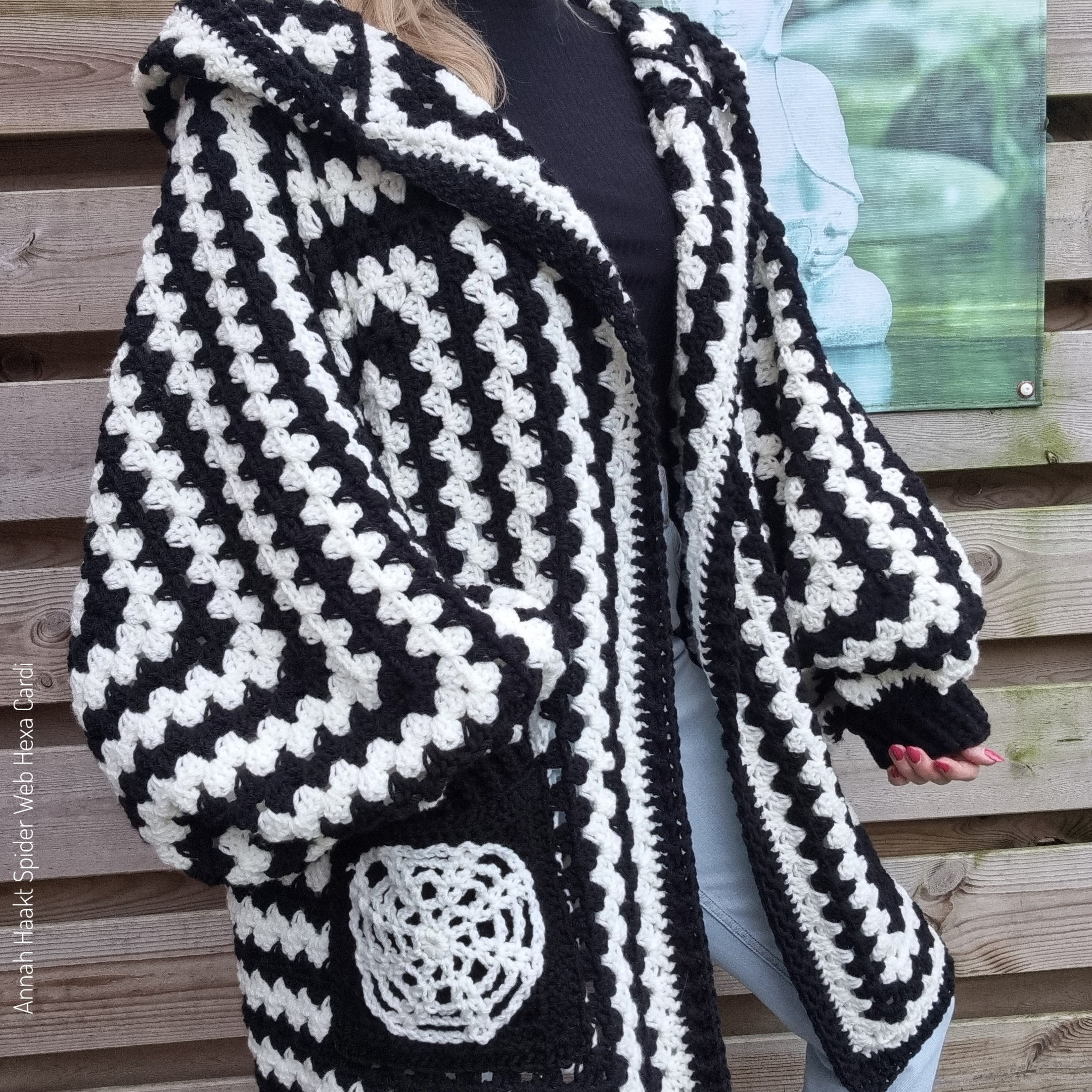 US & NL Crochet Pattern Spider Web Hexa Cardi by Annah Haakt