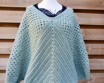 US & NL Crochet Pattern Boho Poncho Sweater by Annah Haakt