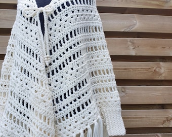 Patrón de crochet para poncho bohemio (EE. UU. y Países Bajos) | Chal con mangas opcionales