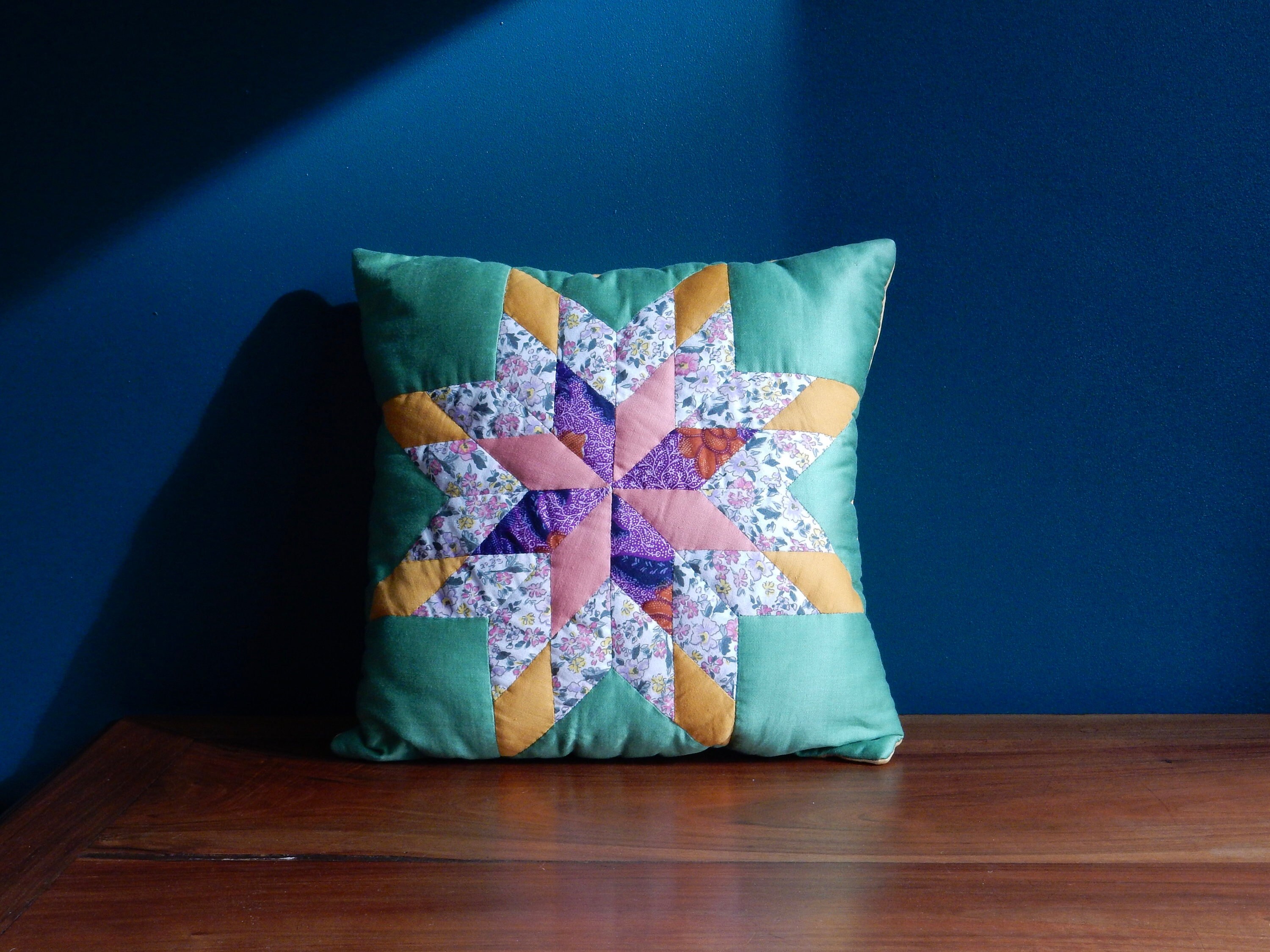 Coussin Patchwork Étoile/Années 80
