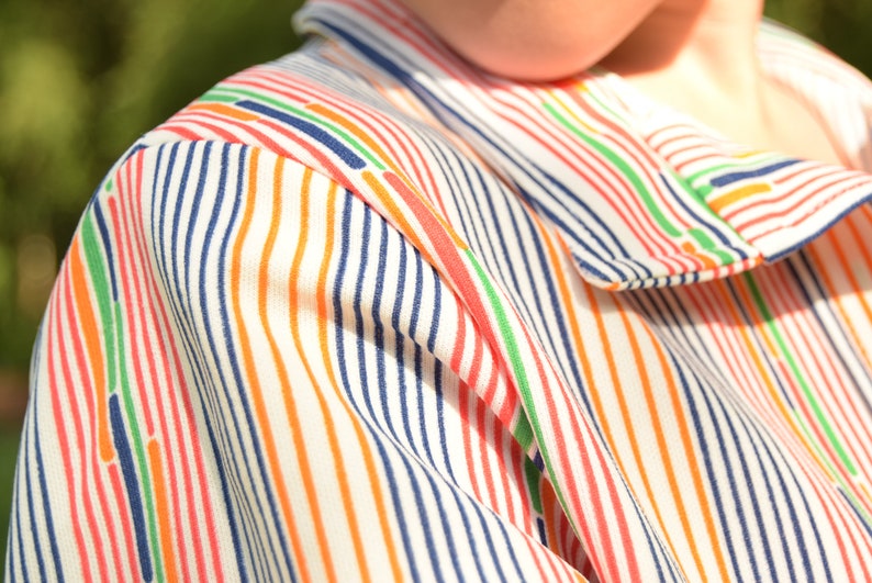 White dress with multicolored stripes short sleeves 70s Girl 8-10 years Seventies child