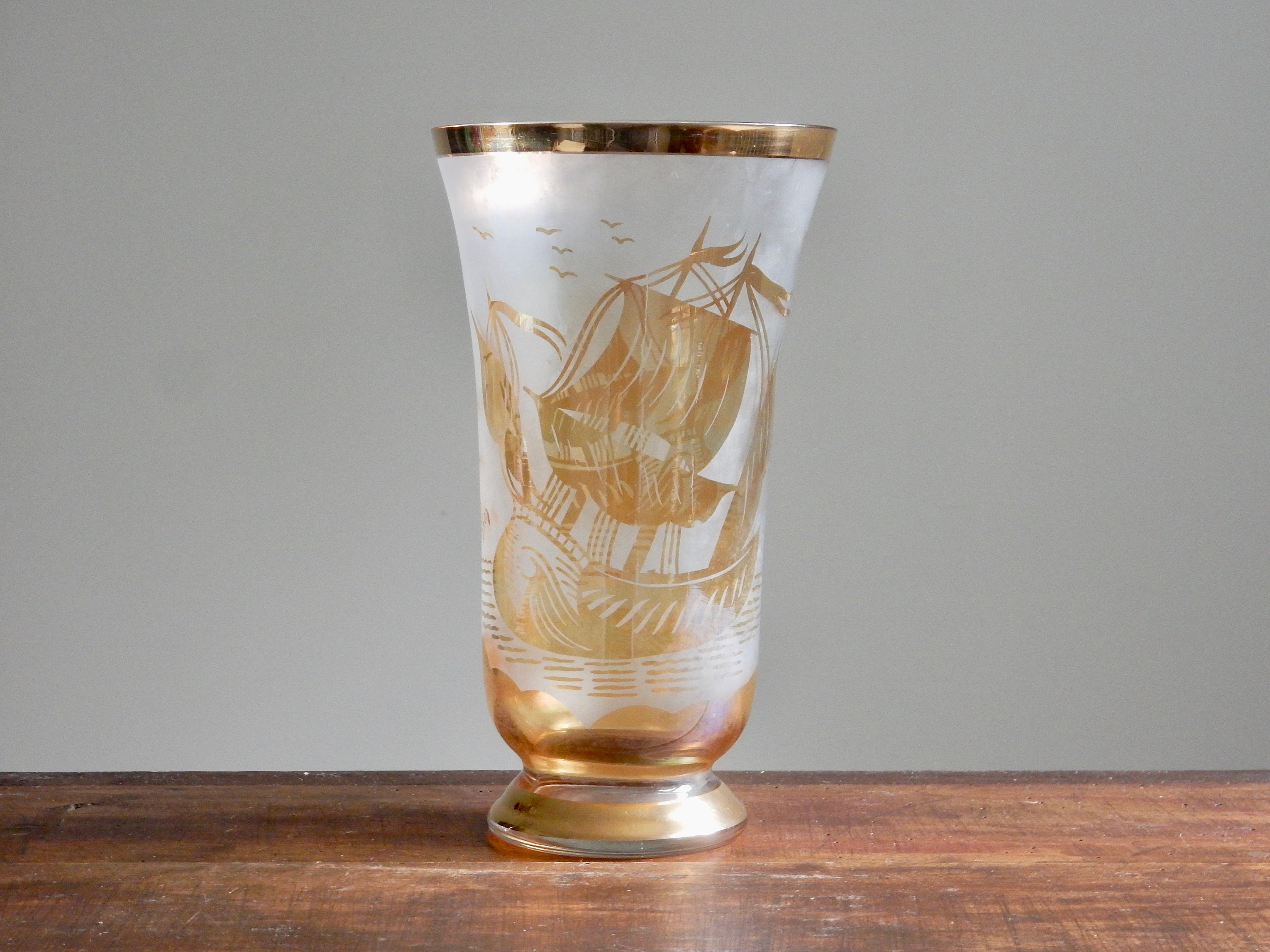 Vase en Verre Signé Nelson Motif Voilier Art Déco