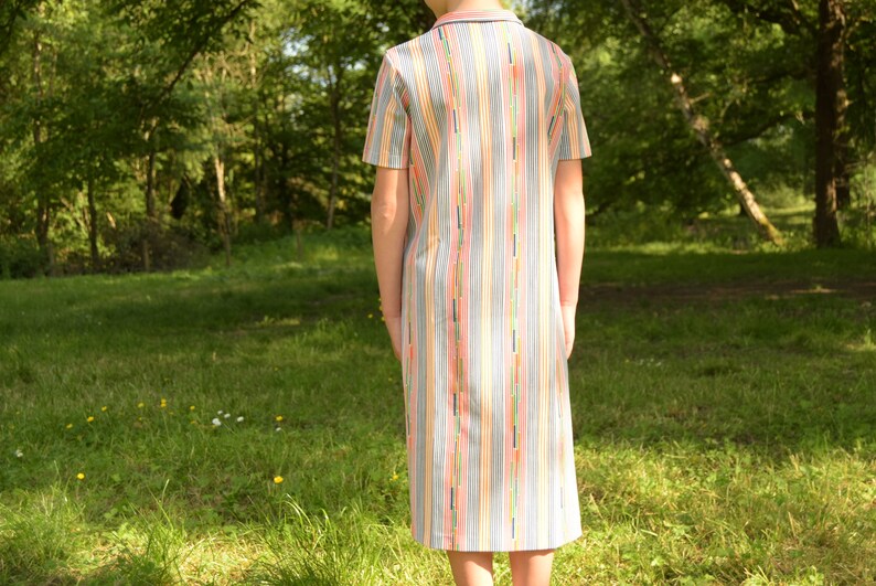 White dress with multicolored stripes short sleeves 70s Girl 8-10 years Seventies child