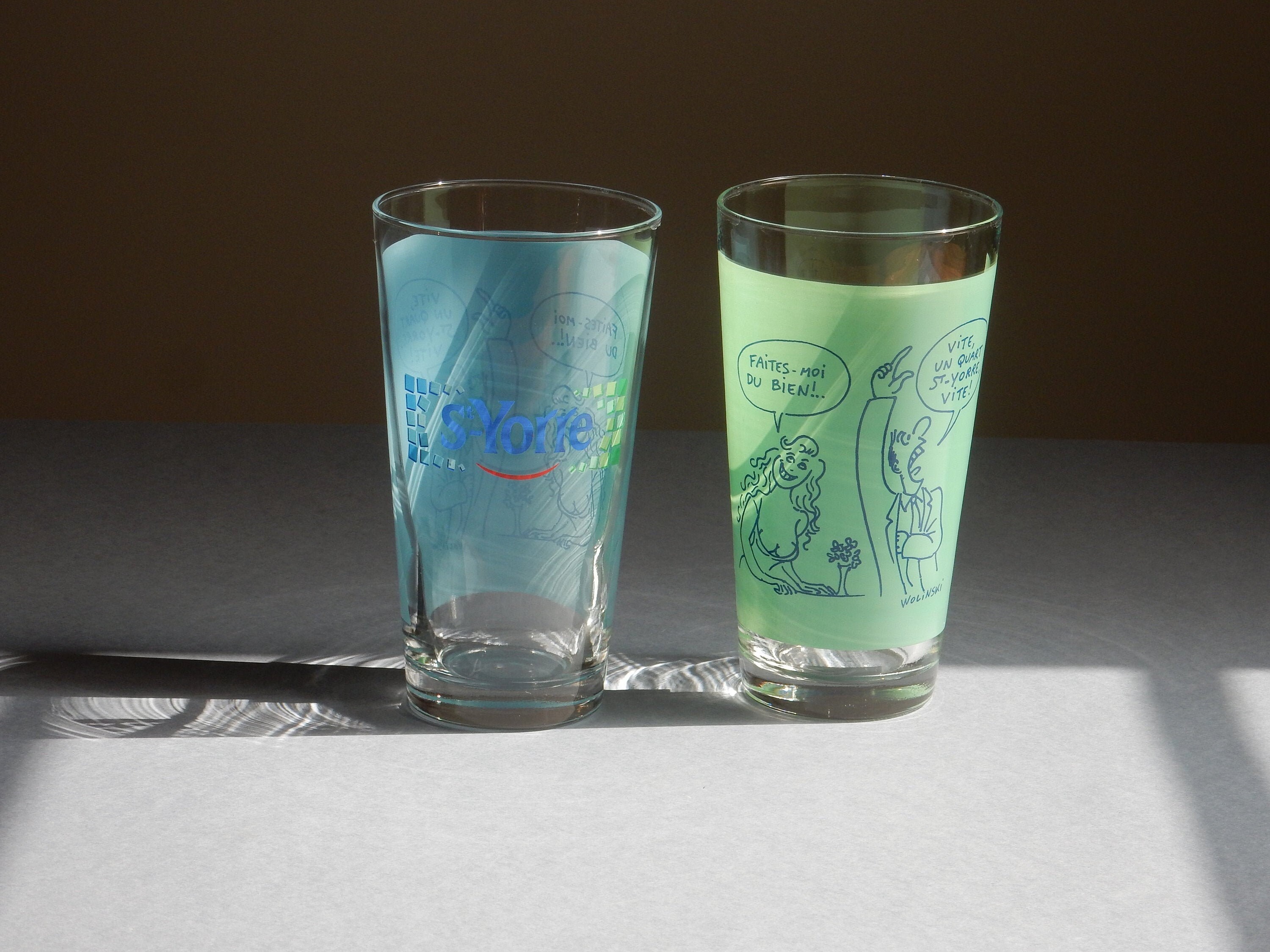 2 Verres Publicitaires St Yorre Dessinés Par Wolinski Français