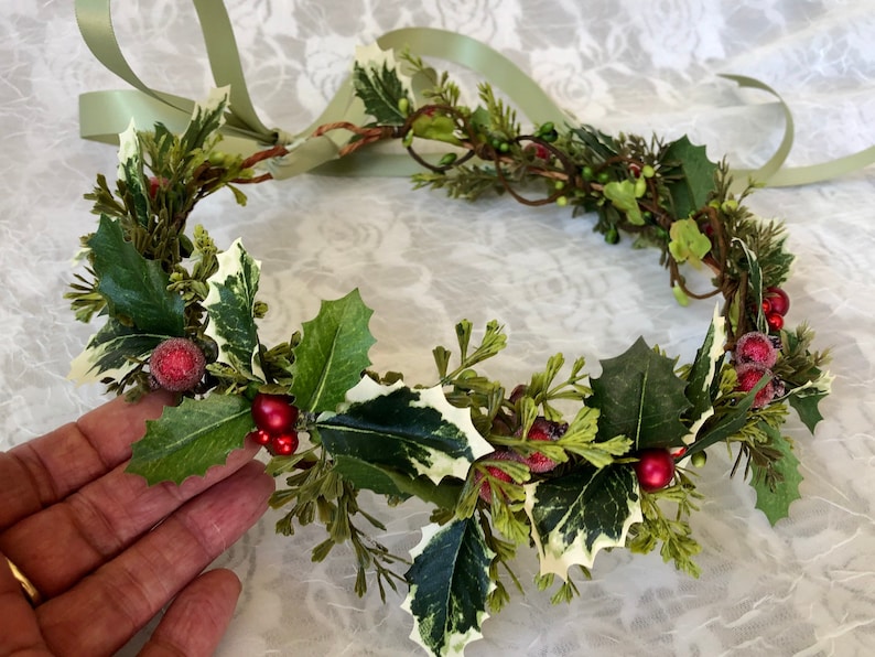 Holly leaf crown,winter head piece,holly berries,bridal wreath,variegated holly,Christmas bride,festive,winter wedding crown,bridesmaid hair