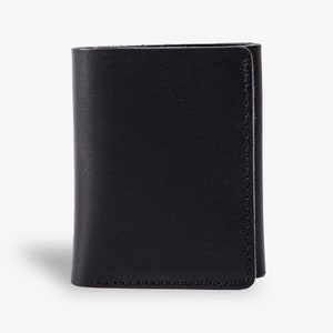 PERSONALIZED Leather Trifold Wallet, Men's Minimalist Wallet, Groomsmen Gifts, Wedding Gifts, Gift for Him | Kane Maui Charcoal Black