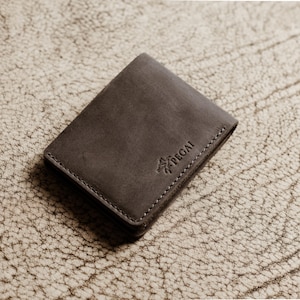 Cartera de cuero fina personalizada de grano completo / Cartera para hombre grabada / Regalo de 3.er aniversario / Bolsillo frontal EDC / BUREAU Rock