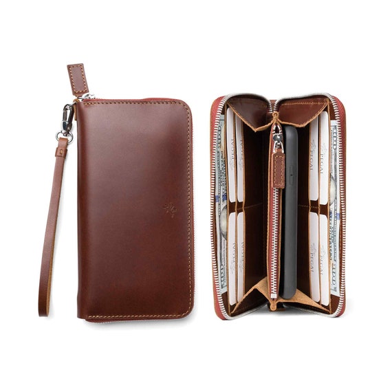 Large designer wallet hotsell