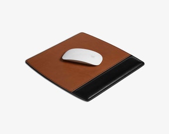 Pegai Leather Mouse Pad, Personalized Gift, Computer Tech Desk Pad, Monogrammed | Bumpy Brown