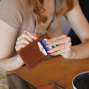 Pegai Leather Card Case Wallet, Slim and Small Wallets With Zipper for Women, Gifts for Her | Isabel Taba Brown