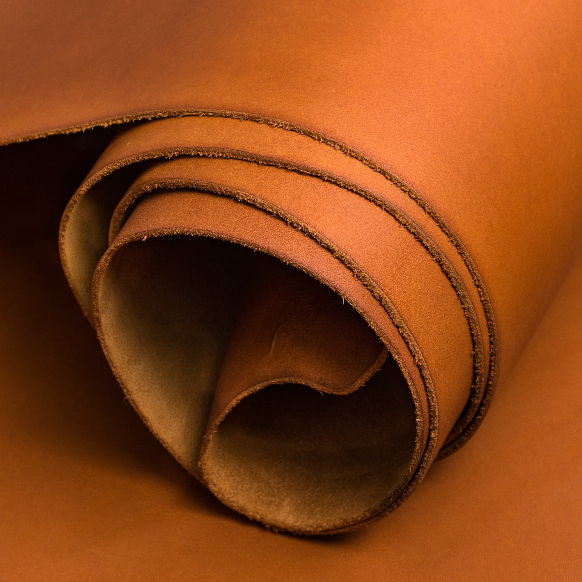 Premium Aniline Waxed Bull: Upholstery Leather
