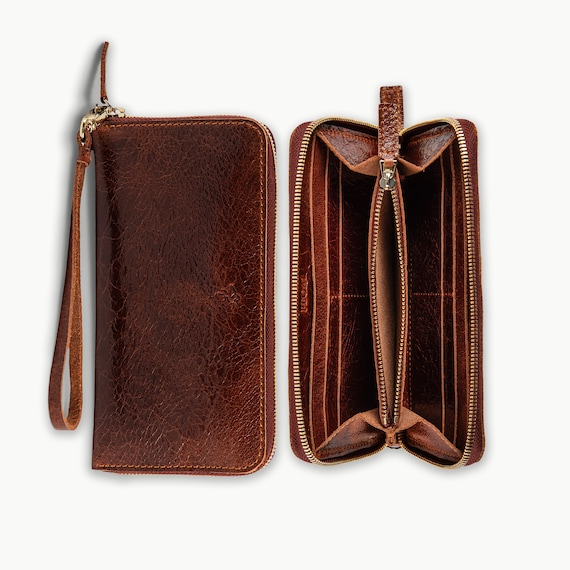 Large wallet with wrist strap hotsell