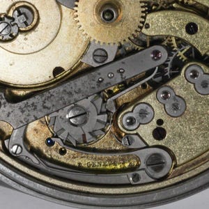 Two train independent jumping second 31 jewels LeCoultre watch movement image 10