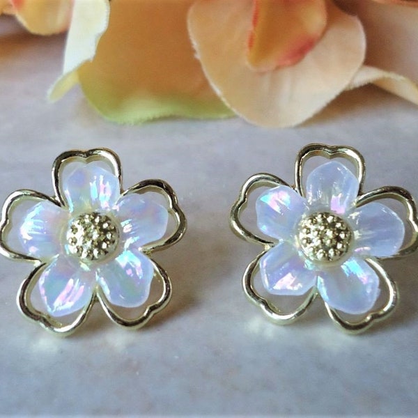 White Flower Stud Earrings Post Earrings Jeweled Painted Opal Crystal Metal Gold Dainty Small Bridal Ivory Daisy Floral Tiny Gift Handmade