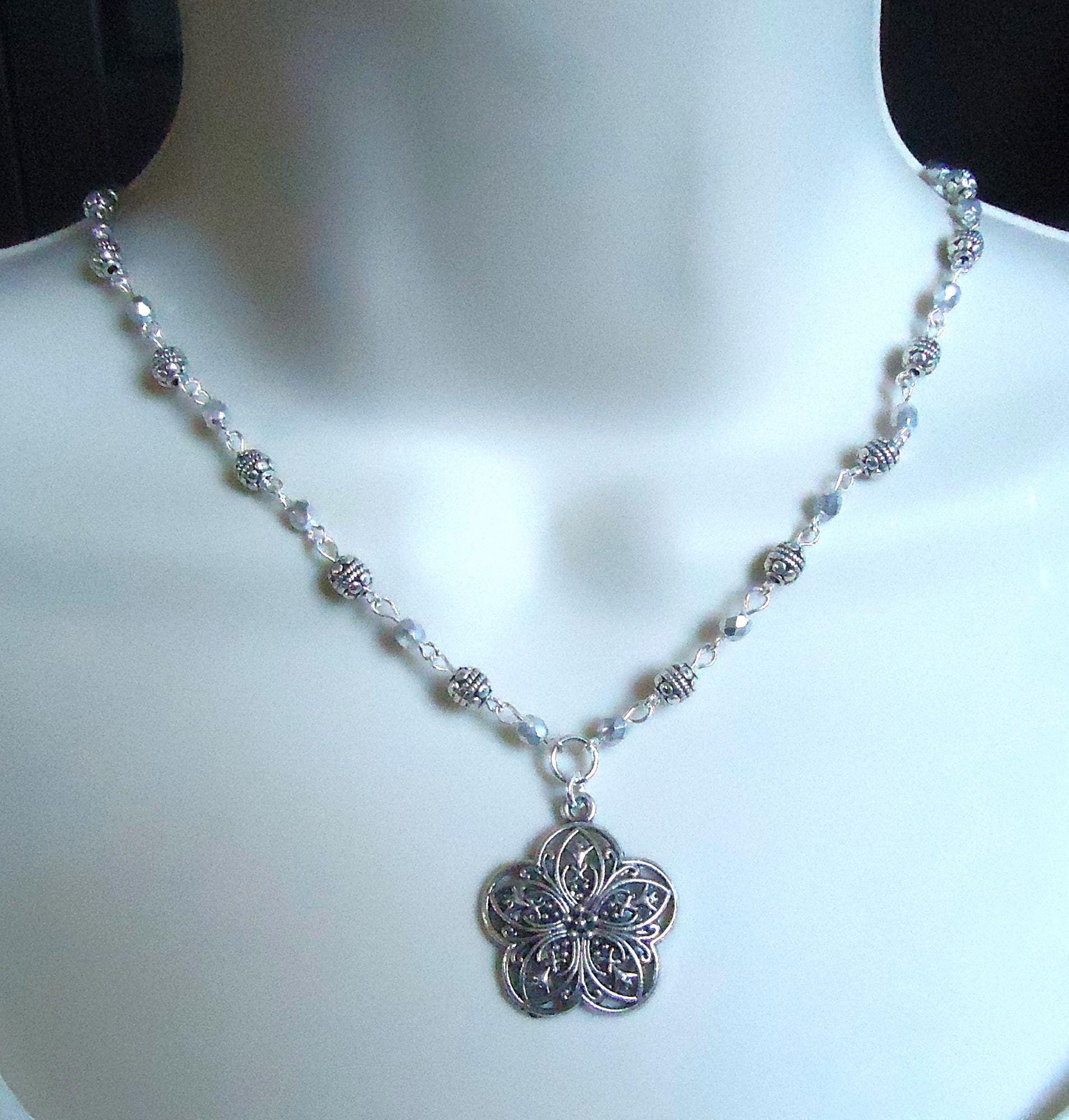 Collana Ciondolo Mandala Quarzo Silhouette Umana In Yoga Lotus Posa Con