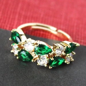 Emerald Green Crystal Ring, Rhinestone Ring, Cocktail Ring, Jeweled Ring, Green Ring, Bridal, Gold, Statement Ring, Formal, Gift Handmade