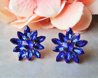 Blue Sapphire Crystal Clip On Earrings Jeweled Gold Bridal Cluster Earrings Bridesmaid Navy Vintage Floral Stud Gemstone Small Handmade