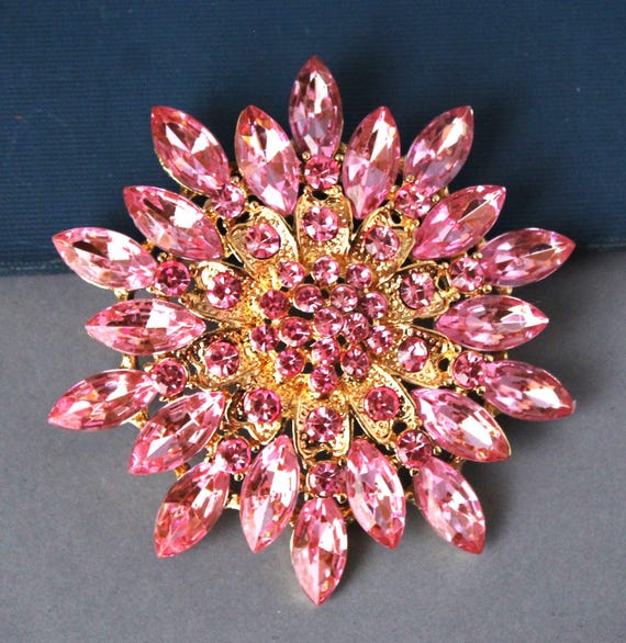 Spilla Chanel Spilla Vintage Elegante Con Fiore Smaltato E Perle, Gioiello Regalo Per Donna, Tema Floreale Spilla Da Donna