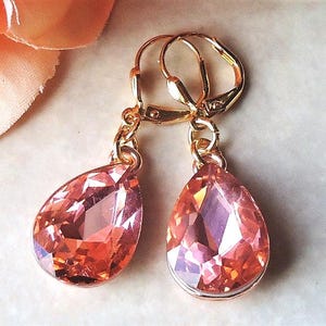 Blush Kristall Ohrringe, Rosegold, Strass Träne, Gold, Brautschmuck, Brautjungfer, Rosa, Pfirsich, Statement, Geschenk, handgemacht