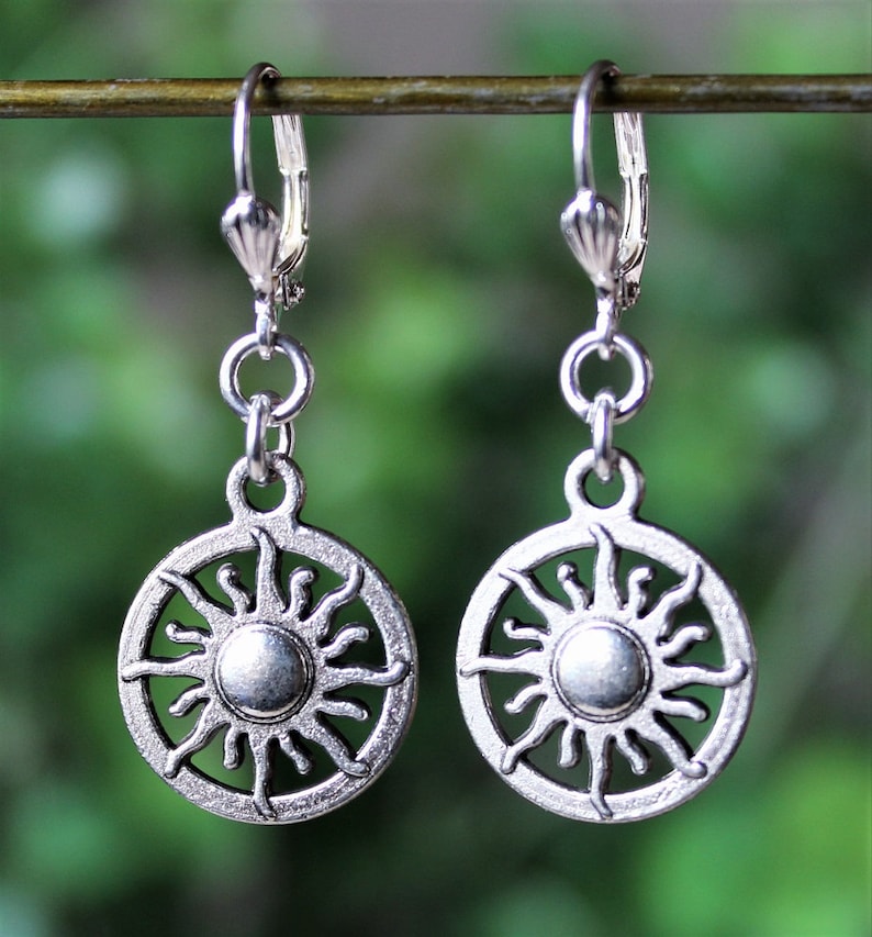 Handmade. Tiny Sun Dangle Earrings.Metal earrings.Circle Drop Earrings.Silver.Small earrings.Clip On Earrings.Bridal.Floral.Sun Charm.Gift