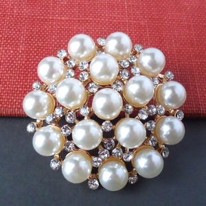 Bridal Pearl Crystal Brooch Pin Jeweled White Pearl Rhinestone Bridesmaid Floral Brooch Gold Wedding Vintage Formal Sash Gift Handmade