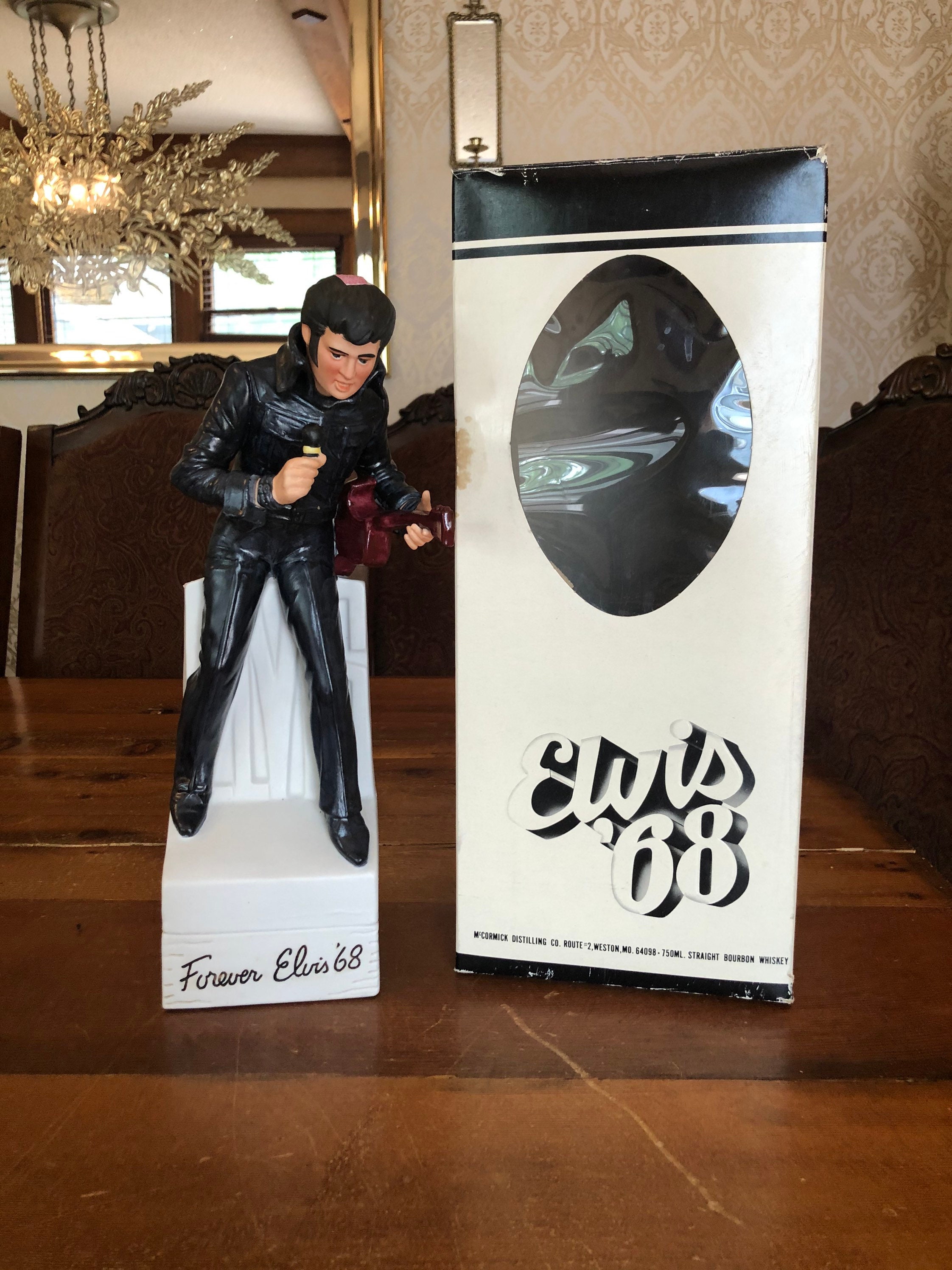 Elvis Decanter for sale Only 3 left at 60