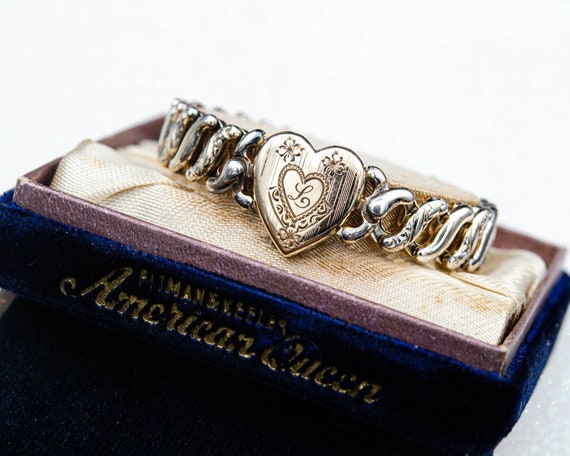 Vintage sweetheart expansion bracelet in original box Gold heart bracelet Initial L bracelet