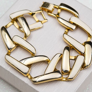 Vintage chunky curb chain bracelet Beige enamel chain bracelet Gold massive bracelet
