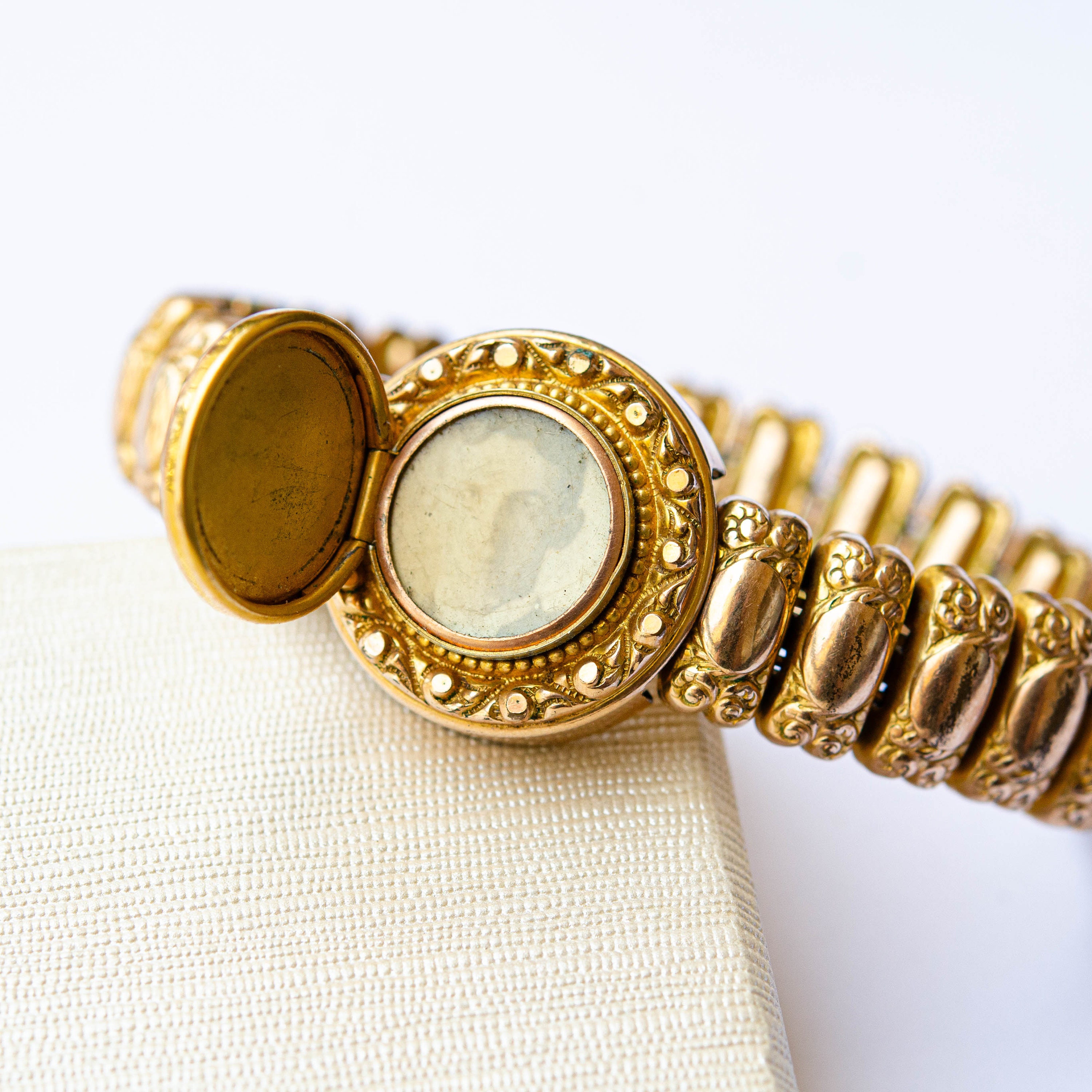 第二次世界大戦 WW2 スウィートハートブレスレット ヴィンテージガラス　ブルー 第二次世界大戦 WW2 スウィートハートブレスレット ヴィンテージ