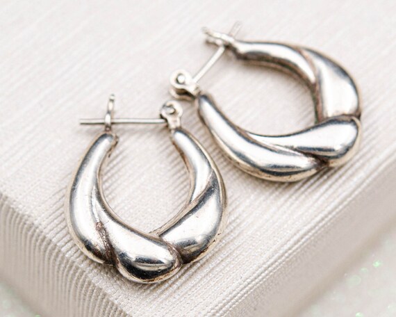 Vintage silver basket hoop earrings Shrimp earrin… - image 4