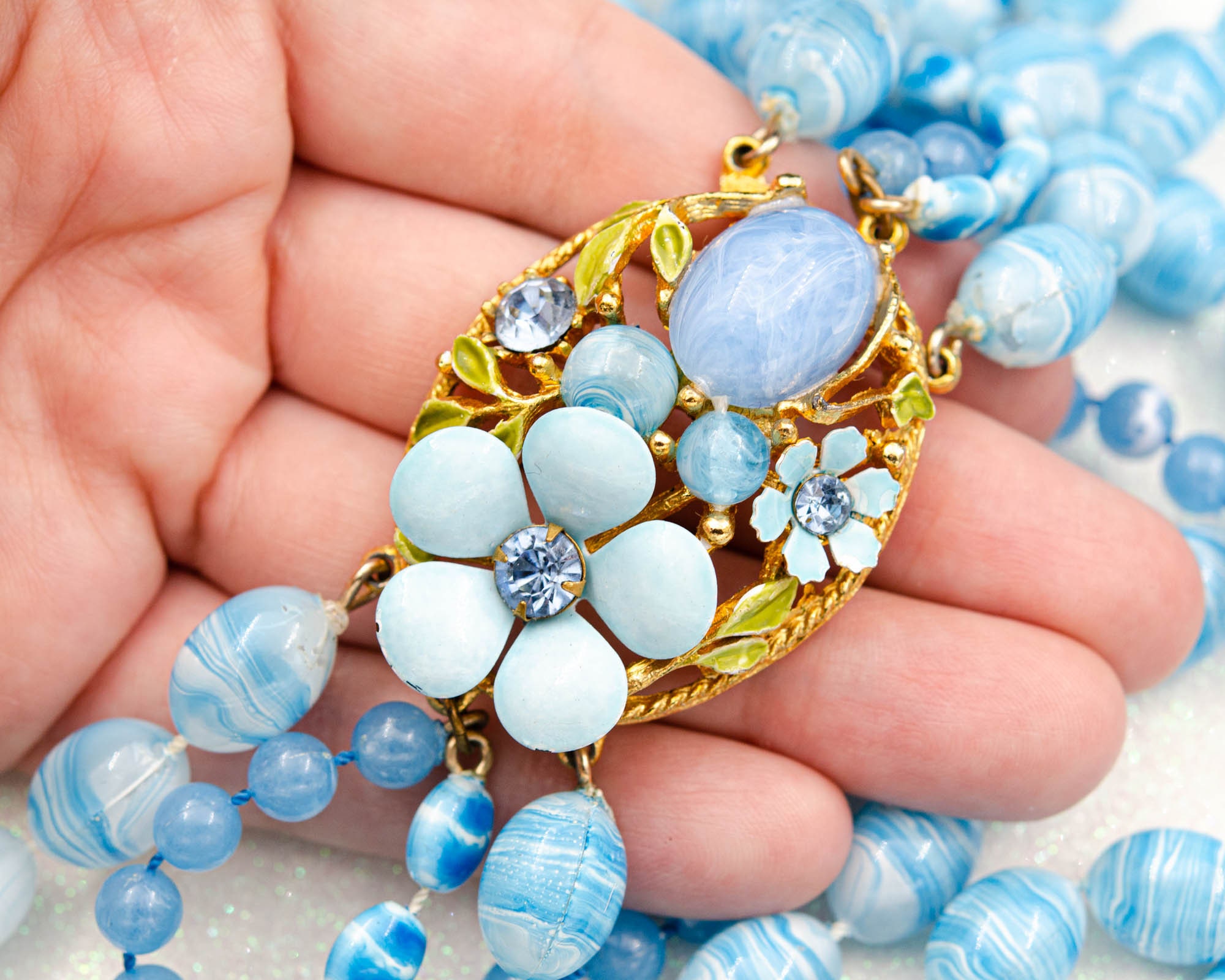 Sky blue sale beads necklace