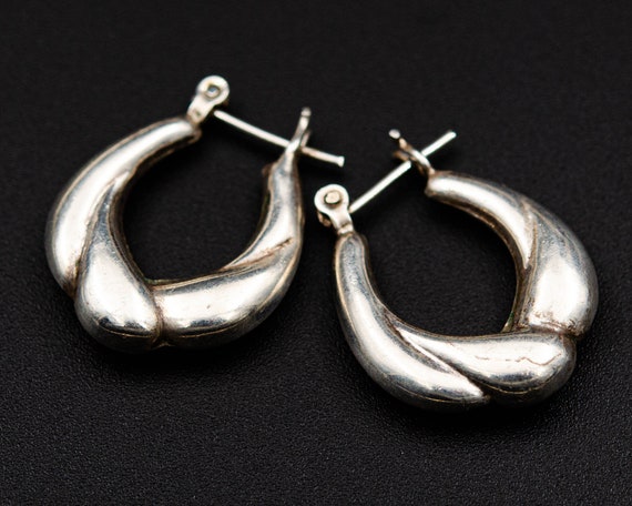 Vintage silver basket hoop earrings Shrimp earrin… - image 10