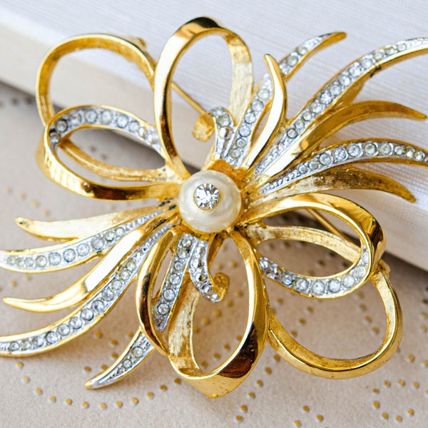 Vintage glam brooch Cindy Adams jewelry Gold huge bow brooch with ivory pearl and clear crystals June birthstone