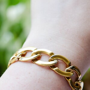 Vintage Monet bracelet Polished gold chunky curb chain bracelet Small wrist bracelet
