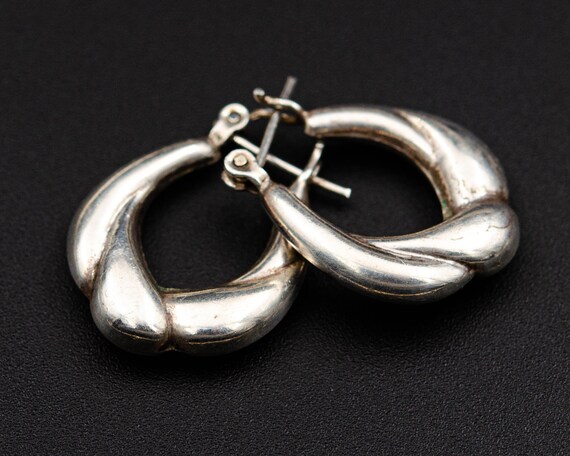 Vintage silver basket hoop earrings Shrimp earrin… - image 9