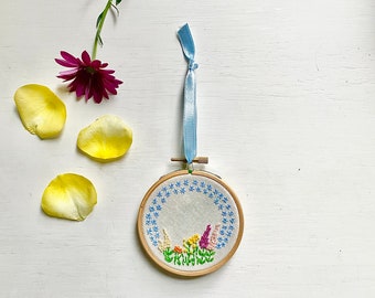 Floral Hoop Art | Hand Embroidered | Flowers | Embroidery Art | Wall Art | Wall Hanging | Gift | Summer |handmade| decoration|decorative