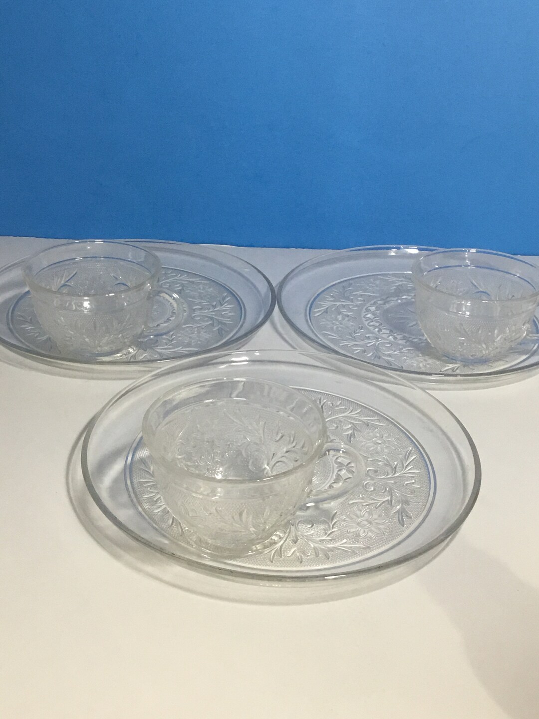 Vintage Clear Glass Luncheon Plates With Cups/set of 3 Plates4 Cups Etsy