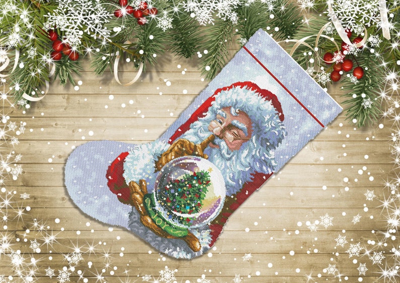 Weihnachtsstrumpf Weihnachtsmann mit Glaskugel Kreuzstichvorlage Zählmuster Weihnachtsmann Stickerei XStitch Embroidery Needlepoint Chart Sofortiger download Bild 1