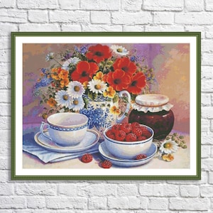 Zomertheekransje Kruissteekpatroon Stillevenpatroon Wilde bloemen Patroon Frambozenjam Klaprozen Boeket Keuken Theepot Naaldpunt