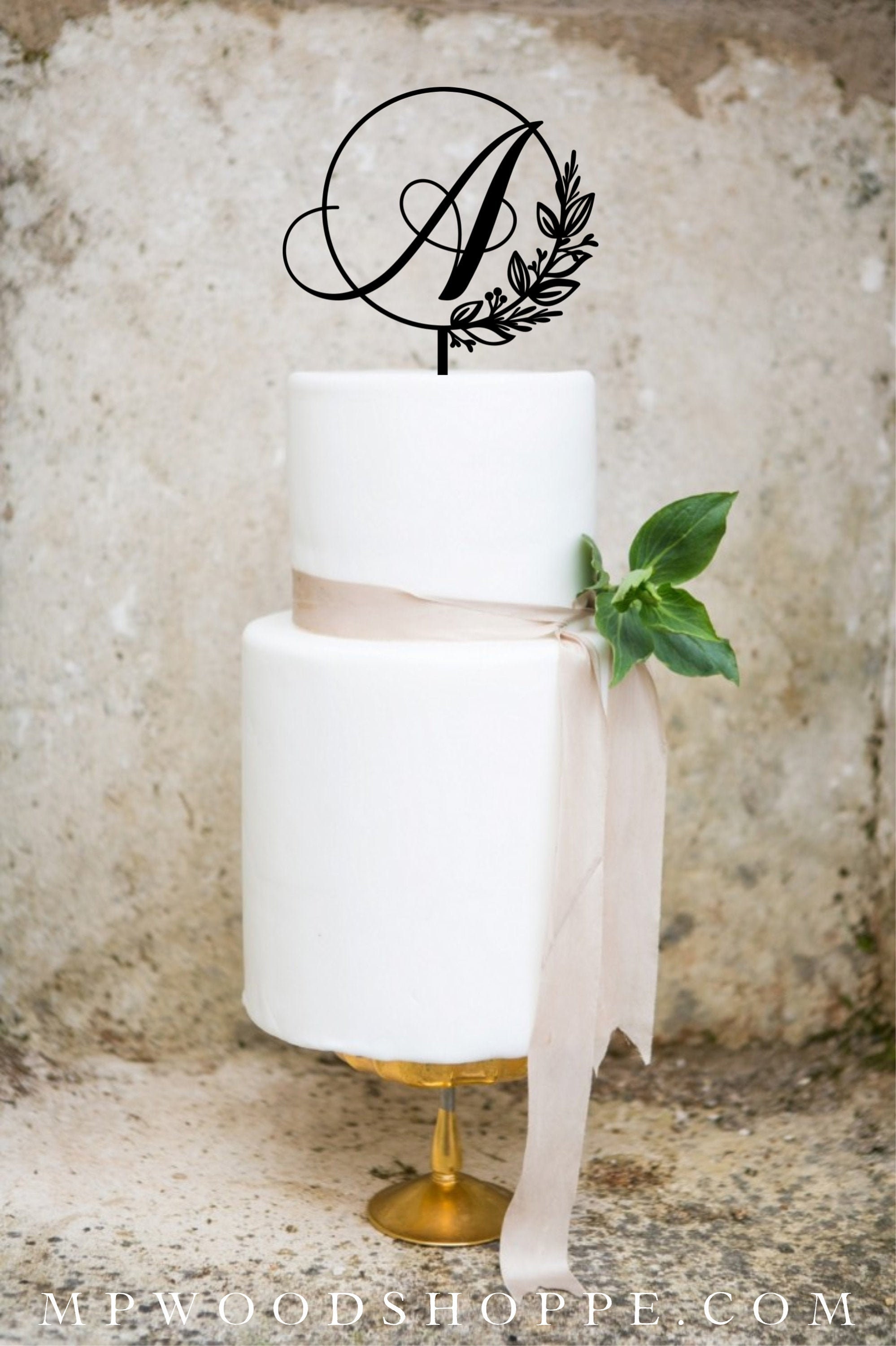 Modern cake topper with botanical design and script initial • Wedding cake topper with botanic frame • Engagement cake topper for initial •