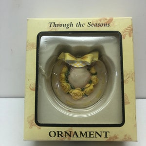 Willits designs yellow hat Christmas tree ornament vintage 90’s new in box resin 1.25”