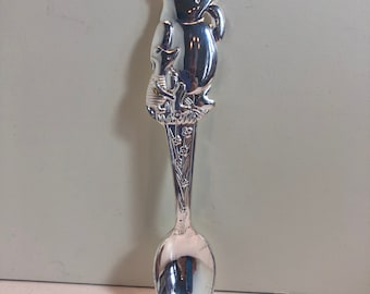 Lunt Silversmiths Winnie the Pooh Baby Feeding Spoon Silverplate, New in Plastic Bag