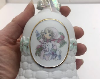 2000年 プレシャスモーメンツ コレクタブルベル 世界は私たちの手の中に