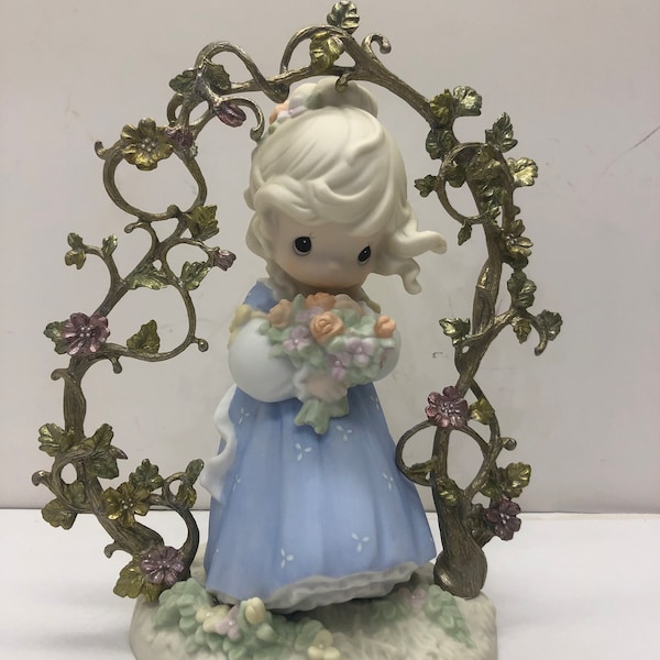 Precious moments 1996 figurine In God’s Beautiful Garden of Love perfect gift for daughter, wedding, Baptism porcelain artist Sam Butcher