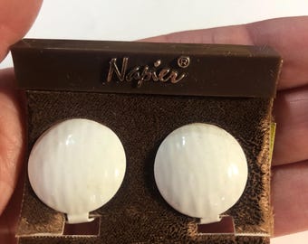 Vintage Napier white metal round clip on earrings, clips vintage