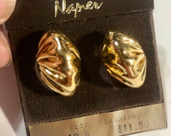 Vintage 1980's Napier clip on earrings, clips, screw backs, gold metal costume jewelry