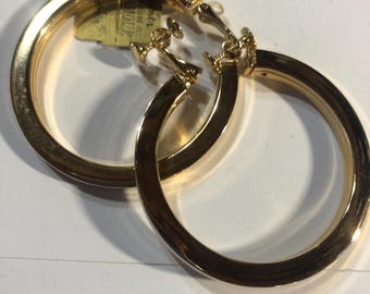 Vintage Napier clip on earrings, gold tone, brass colored, costume jewelry clips, screw backs