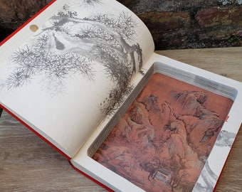 Large Hollow Book. Strong Magnetic closure. A History of Far Eastern Art.